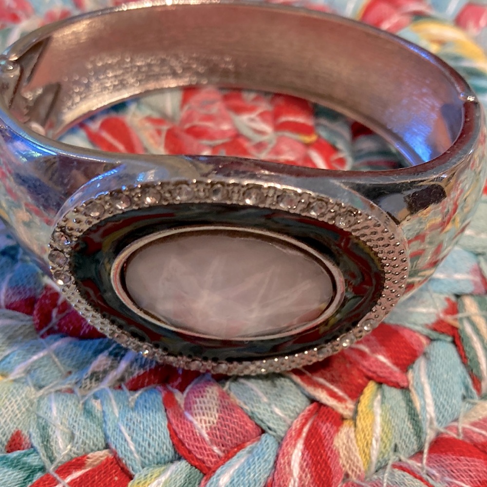Silver tone clip on bracelet